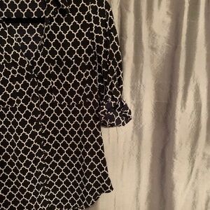 Express Portofino button down, classic black-and-white pattern top